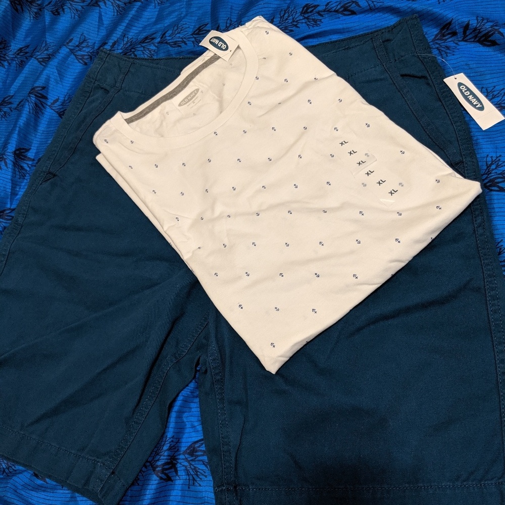 *Closet Clearout!* Old Navy tshirt